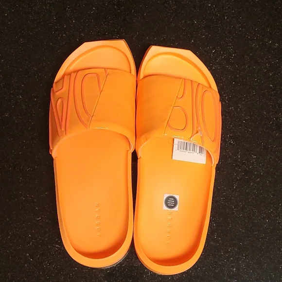 Jordan NOLA Slide - Picture 5 of 6